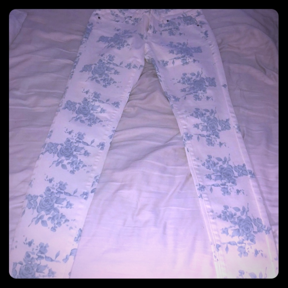 White and blue jeans long length.